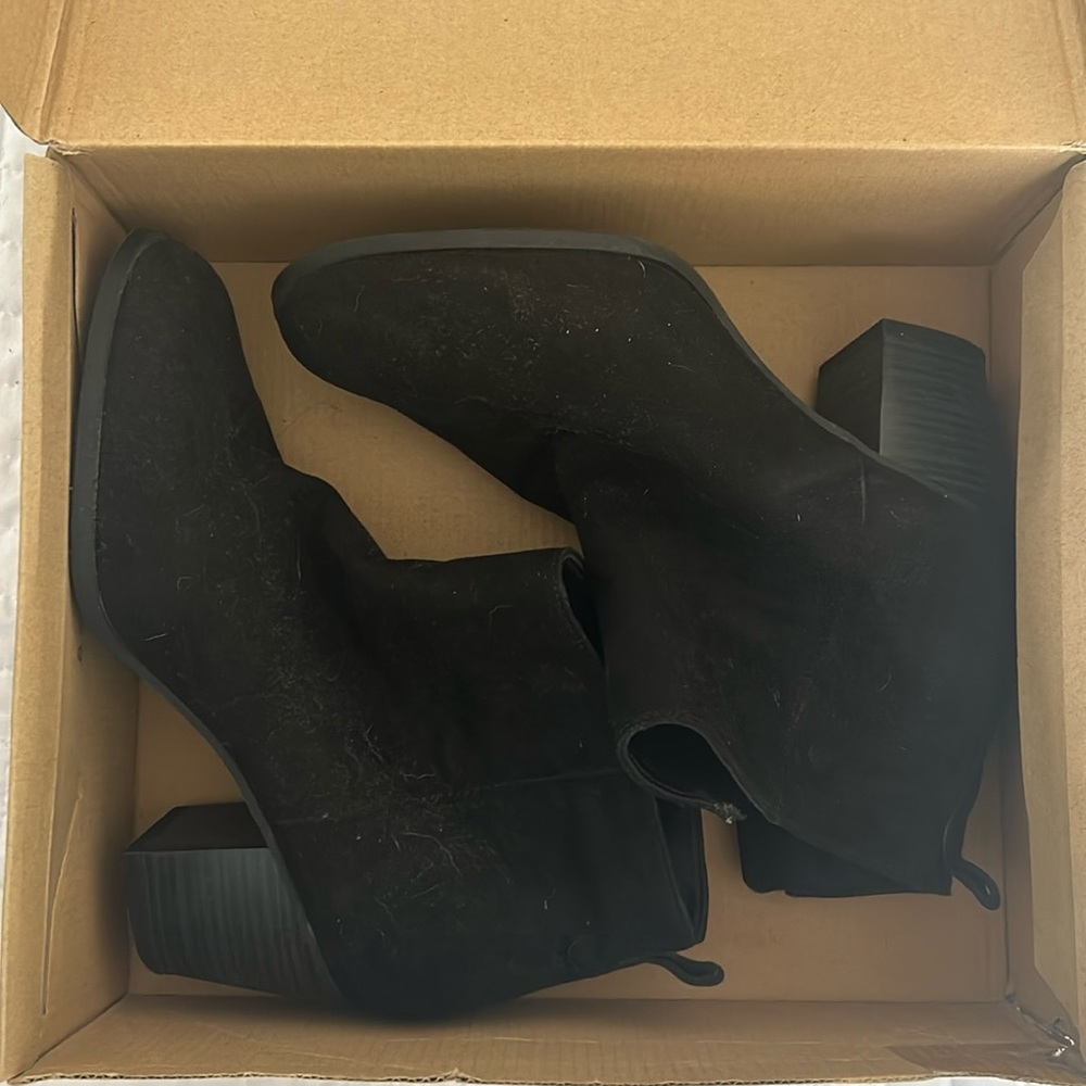 Old Navy Black boots